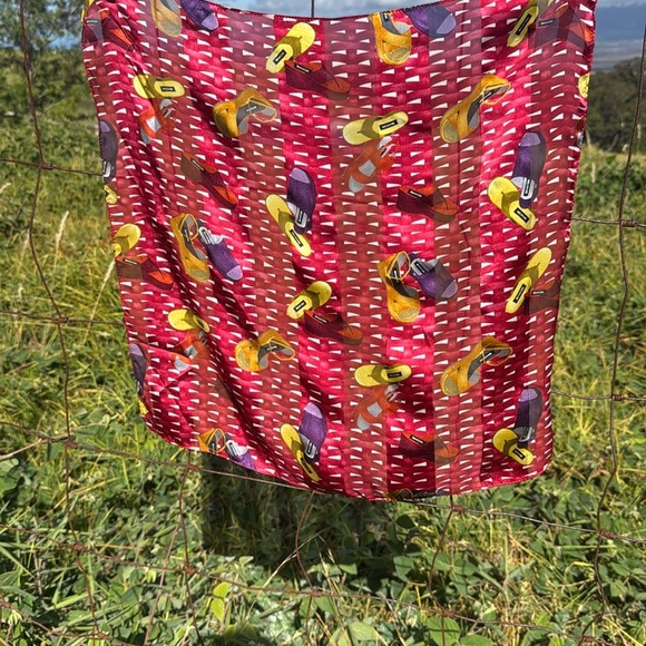 Vintage 80s Retro Kenneth Cole Red Sandal Print Silk Scarf Square Neck Hair Tie - Picture 4 of 5
